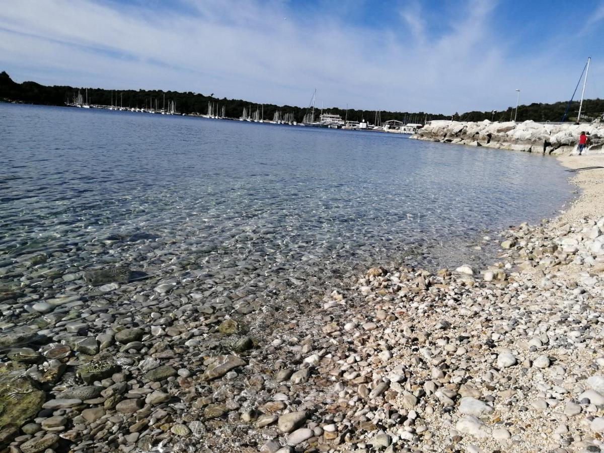 Garden Lägenhet Pjescana Uvala Exteriör bild