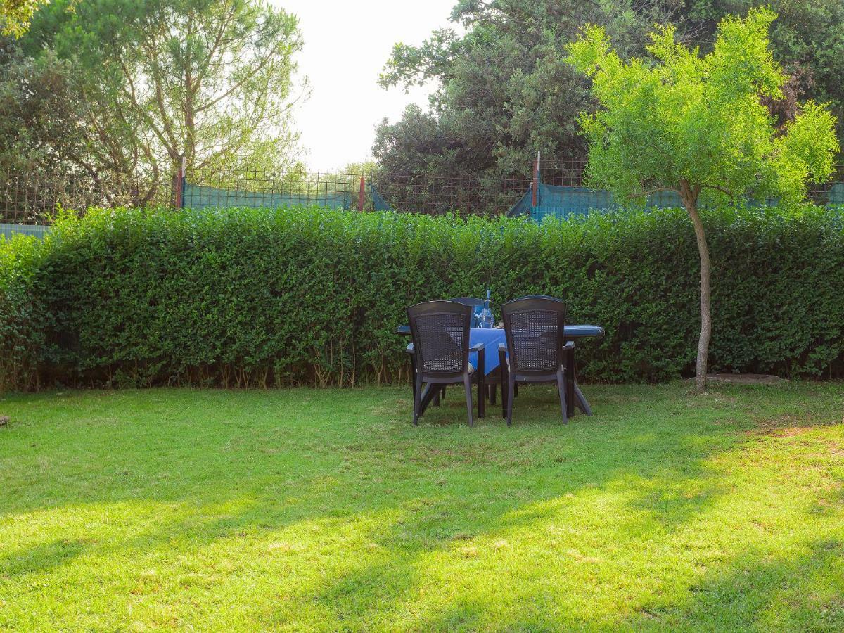Garden Lägenhet Pjescana Uvala Exteriör bild